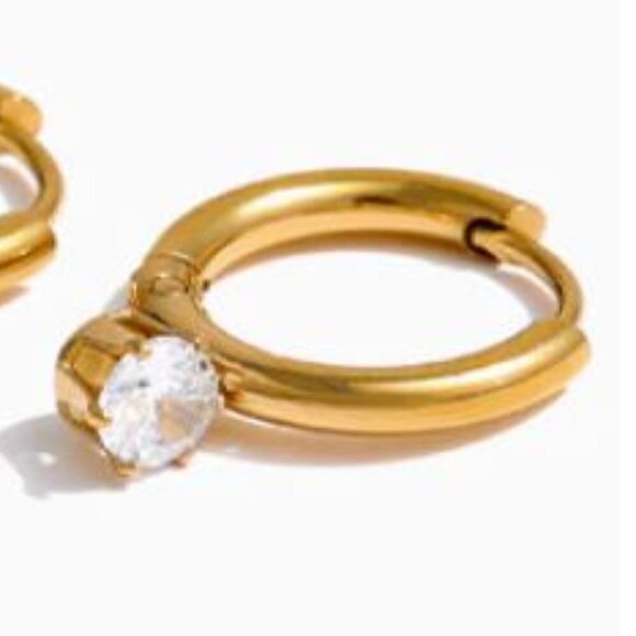 ❤️ Gold Plated Cubic Zirconia Minimalist Hoop Earrings - Picture 6 of 8